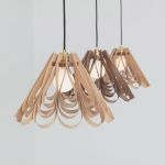 QUILL klein von Tom Raffield kleine Pendelleuchte in Eiche oder Walnuss