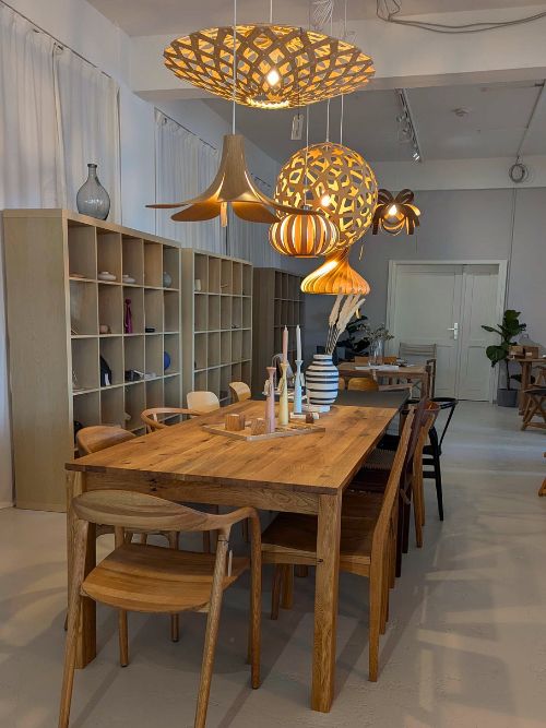 Herzlich willkommen im HolzDesignPur Showroom in Jena, Lichtenhainer Straße 6