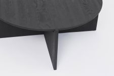 Ansicht von oben - Couchtisch XL TABLE aus schwarz lackierter Buche von Kristina Dam Couchtisch aus Buche schwarz lackiert - XL TABLE von Kristina Dam