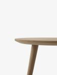 Detailansicht des Designer Tisch SK3 von &tradition in Eiche geölt Design Tisch rund in Eiche geölt IN BETWEEN SK3 von &tradition