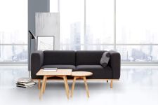 Der runde Couchtisch C2 COFFEE TABLE von Andersen Furniture harmoniert perfekt mit der quadratischen Variante des C2 COFFEE TABLES Couchtisch rund in Eiche - C2 COFFEE TABLE von Andersen Furniture