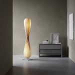Moderne Stehlampe TR7 von Tom Rossau mit einer Höhe von 112cm TR7 (M) von Tom Rossau - moderne Stehlampe