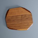 Hochwertiges Schneidebrett ohne Saftrille aus Walnussholz von Noyer Schneidebrett aus Walnuss ohne Saftrille von Noyer