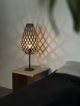 David Trubridge - KOURA Design Nachttischlampe aus Holz in Bambus
