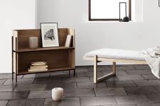 Modulares Bodenregal aus Holz in Eiche - STACK FLOOR SHELF von Kristina Dam