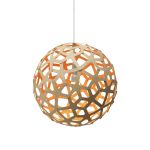 Kugel Hängeleuchte in Bambus natur / orange (40 cm) - CORAL von David Trubridge