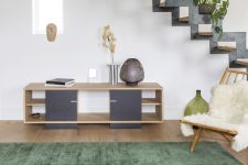 Modernes TV Board ITA TV aus Holz in Eiche von Drugeot Manufacture Modernes TV Board aus Holz in Eiche - ITA TV von Drugeot Manufacture