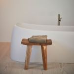 Natürlich schöner Beistelltisch und Hocker ELEPHANT aus massivem Teakholz von Jan Kurtz ELEPHANT von Jan Kurtz - massiver Teakholz Beistelltisch und Hocker