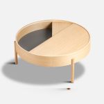 Designer Couchtisch mit Stauraum aus Eiche in Weißpigmentiert lackiert - ARC COFFEE TABLE von WOUD