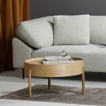 ARC COFFEE TABLE von WOUD - Couchtisch mit Stauraum aus Holz in Eiche geölt