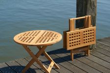 Kleiner runder Gartentisch - klappbarer Beistelltisch LILLY von Traditional Teak Kleiner runder Gartentisch - klappbarer Beistelltisch LILLY von Traditional Teak