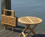 Die kleinen Beistelltische LILLY gibt es in runder und quadratischer Form Beistelltische LILLY gibt es in runder und quadratischer Form