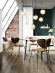 Nordic Tales - BRIGHT SPOT Pendelleuchte aus Glas und Messing über dem Esstisch