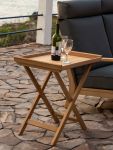 Gefertigt wird der Tabletttisch wie alle Produkte von Traditional Teak aus nachhaltigem Teakholz, das aufgrund seiner natürlichen Eigenschaften für den Einsatz im Außenbereich prädestiniert ist Traditional Teak - SERVING TRAY WITH TRAY STAND Tabletttisch klappbar aus Teak