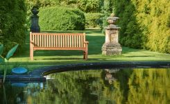 Parkbank VICTORIA aus Teakholz  Parkbank VICTORIA aus Teakholz