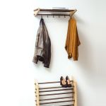 MOODSTAND & MOODRACK von Roon & Rahn als Garderobenset aus Holz für kleine Flure