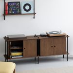 Sideboard im modernen Design für flexiblen Stauraum - Das Shelving System von Moebe