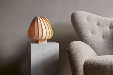 Design Tischleuchte modern aus Holz - TR12 von Tom Rossau