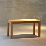 Der moderne Holztisch CANA aus massiver Eiche von Jan Kurtz ist in insgesamt fünf Größen verfügbar CANA von Jan Kurtz - Holztisch in Eiche massiv