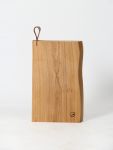 Schneidebrett CHOP CHOP CUTTING BOARD #3 aus Holz mit Leder von Rio Lindo - Maße: 40 x 23 x 4,5 cm Schneidebrett aus Holz und Leder - CHOP CHOP CUTTING BOARD #3 von Rio Lindo