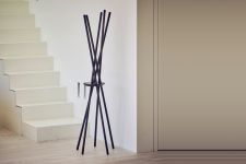 Moderner Designer Kleiderständer aus Holz WALK von Jan Kurtz