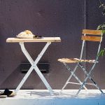 LUCCA von Jan Kurtz - Balkon Klapptisch aus Holz und Metall