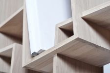 Detail des Designer Bücherregals in Eiche - KAO DOUBLE von Drugeot Manufacture