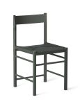 Der Stuhl F CHAIR von Brdr Krüger aus grüner Esche mit Polyestergeflecht überzeugt mit hingebungsvollem Design Stuhl mit Geflecht aus Esche, grün lackiert mit Polyestergeflecht - Brdr. Krüger F CHAIR