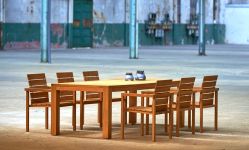 Stapelstühle MAXIMA aus Holz von Traditional Teak