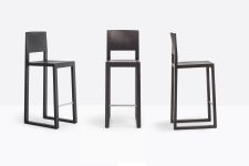 Designer Barhocker aus Holz mit Lehne - Barhocker BRERA 382 von Pedrali Designer Barhocker mit Rückenlehne BRERA 382 von Pedrali