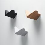 VERSA HANGER von Insan - kleines Wandregal aus Holz