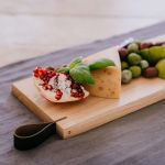 schmales Servierbrett aus Eichenholz - SERVING BOARD von Rio Lindo