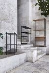 Das Regalsystem SHELVING SYSTEM von Moebe kann in verschiedenen Höhen und in verschiedenen Holzarten individuell zusammengestellt und kombiniert werden modulares Regal in verschiedenen Farben - SHELVING SYSTEM von Moebe