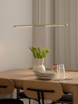 Im zeitlosen Design und mit gut durchdachten Details überzeugt der Esstisch HEART'N'SOUL DINING TABLE mit Schubladen von UMAGE ästhetisch und funktional auf ganzer Linie Esstisch aus Holz mit Schubladen im dänischen Design - Der Heart N Soul Dining Table 120 von Umage