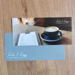 Freude Schenken mit hyggeligen Café-Momenten & Holzdesign Gutschein für Holz & Hygge Nordic Design Shop & Café in Jena