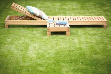 Gartenliege aus Teakholz - ausklappbare Relaxliege KORFU von JanKurtz