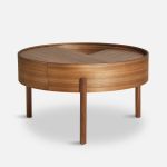 Couchtisch mit Stauraum aus Holz in Walnuss - COFFEE TABLE von WOUD