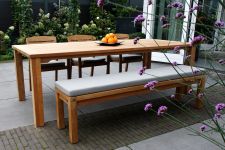 Esstisch MAXIMA aus Teak-Massivholz Esstisch MAXIMA aus Teak-Massivholz