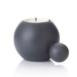 Runder Teelichthalter ROUND N ROUND aus dunkelgrau lackiertem Buchenholz von applicata runder Teelichthalter aus Holz dunkelgrau lackiert - ROUND N ROUND von applicata