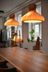 Schwungvolle Esszimmerlampen TR22 aus Holzfurnier Esszimmerlampe aus Holzfurnier von Tom Rossau - TR22