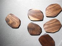 Frühstücksbretter als 2er-Set aus Nussbaumholz von Noyer Frühstücksbretter aus Holz in Nussbaum - Schneidebrettchen 2er-Set von Noyer