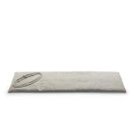 Den Leinenbezug der Sitzbank GEORG BENCH aus Eiche fertigt das dänische Label Skagerak aus 100% Flachs  Skagerak GEORG BENCH - Designer Holzbank mit Sitzbezug aus Leinen