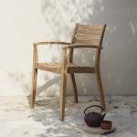 BALLARE CHAIR von Skagerak - Teakholz-Stuhl mit Armlehnen