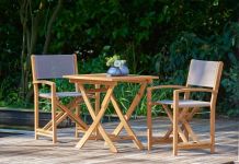 Designer-Stuhl KATE aus Holz mit einem hochwertigen Textilene-Bezug in Taupe Designer-Stuhl KATE aus Holz mit Batyline in Taupe von Traditional Teak
