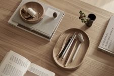 Das Holztablett Set WOODEN TRAYS von Carl Hansen & Son ist klar gestaltet und vielseitig einsetzbar z. B. als Organizer auf dem Schreibtisch Holztablett als Set WOOD TRAY von Carl Hansen & Søn