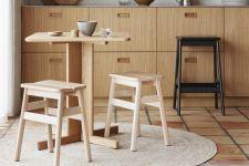 quadratischer Küchentisch aus Holz TREFOIL SQUARE TABLE von FORM & REFINE