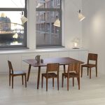 Der Essimmertisch AETAS von vitamin design - hier in der Ausführung in amerikanischem Nussbaum Esszimmertisch aus Holz in amerikanischer Nussbaum - AETAS von vitamin design