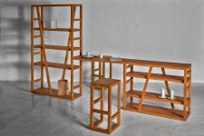 Das Holzregal FACHWERK ist vielseitig einsetzbar und in verschiedenen Varianten verfügbar Regal Raumteiler massives Holz FACHWERK von vitamin design
