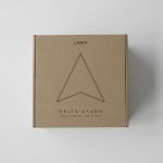 Verpackung des Metallgestells für die Tischuhr DELTA CLOCK von LAWA DESIGN Tischuhr aus Holz mit Metallgestell Verpackung - DELTA CLOCK von LAWA DESIGN