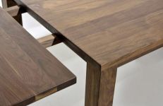 Massivholz Esstisch ausziehbar in Nussbaum geölt CUBUS von vitamin design